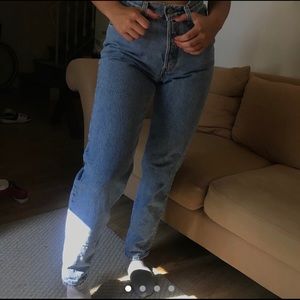High Waisted Light Wash Levis Mom Jeans